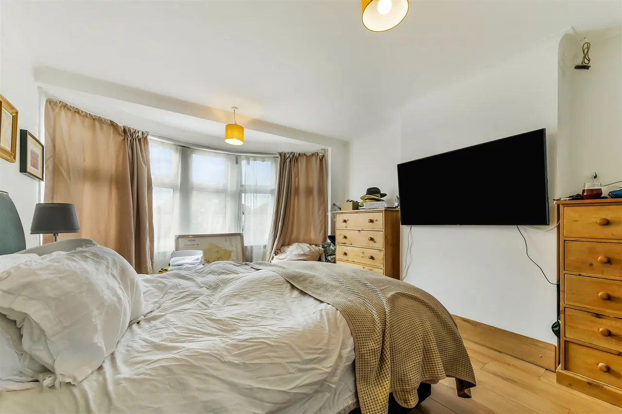 Springfield Avenue, London, photo 10