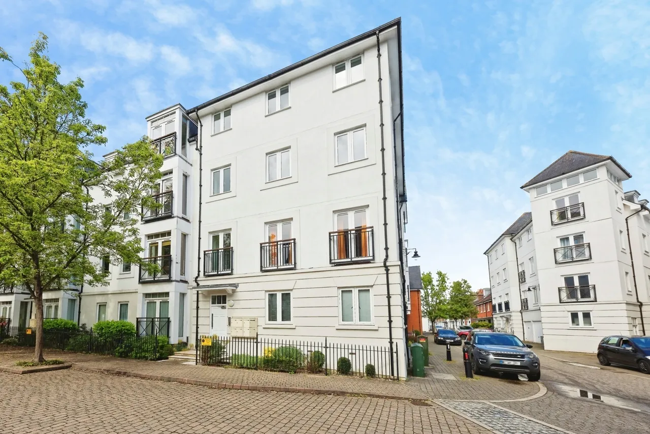 2 bed flat for sale, Old Watling Street, Canterbury, CT1
