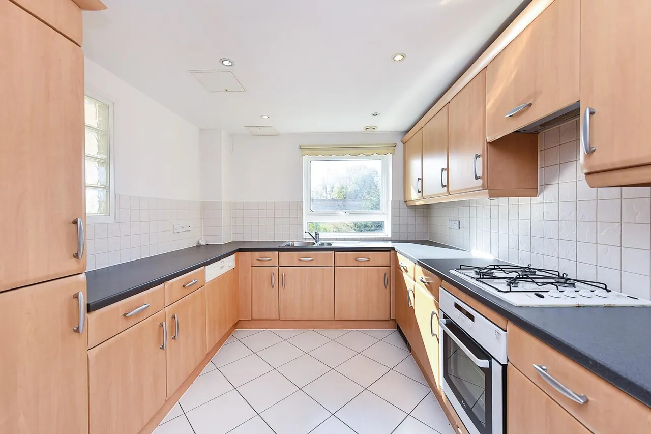 Sparkes Close, Bromley, BR2, photo 3