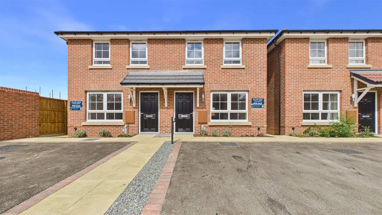 Houghton Drive, Corby Glen, photo 22