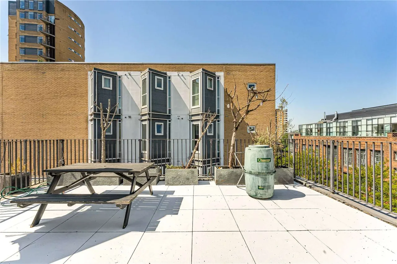 Hacon Square, Richmond Road, London, E8 3QR, photo 2