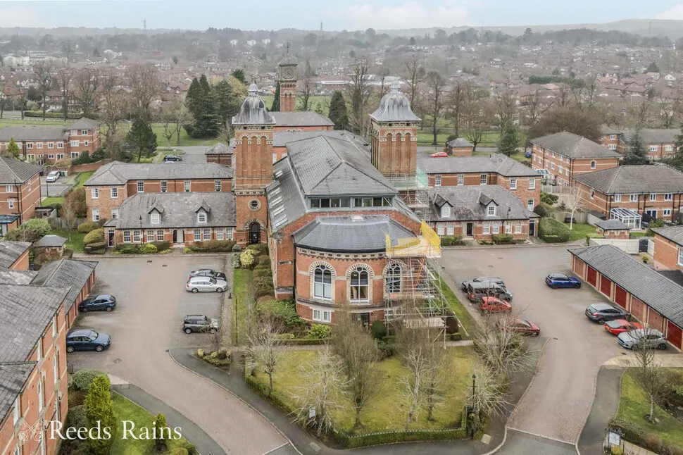 Pavilion Way, Macclesfield, Cheshire, SK10, photo 2