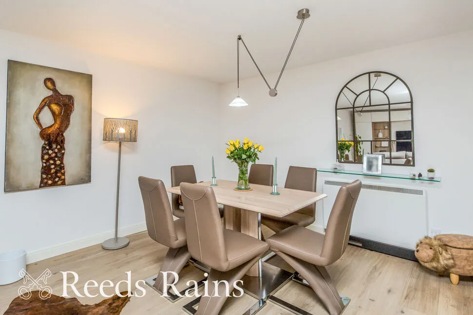 Pavilion Way, Macclesfield, Cheshire, SK10, photo 5