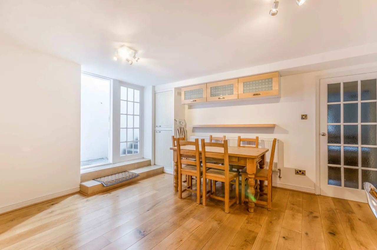 Basement Flat, 20 Highbury Grove, London, photo 3