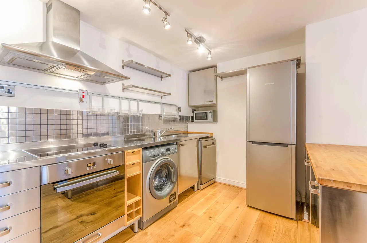 Basement Flat, 20 Highbury Grove, London, photo 4