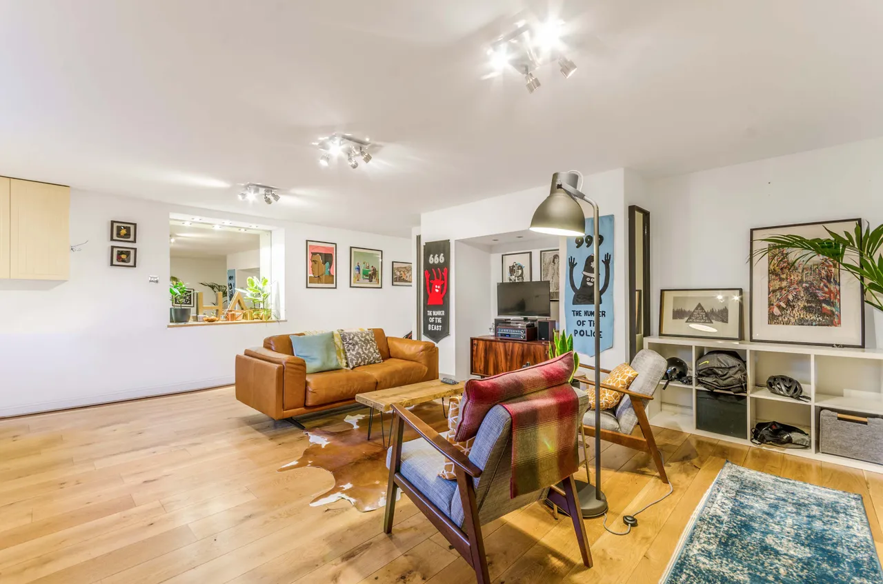 Basement Flat, 20 Highbury Grove, London, photo 8