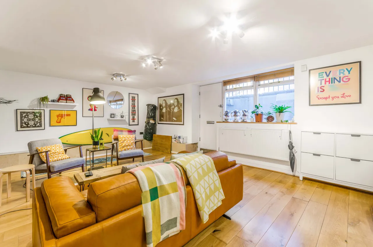 Basement Flat, 20 Highbury Grove, London, photo 10