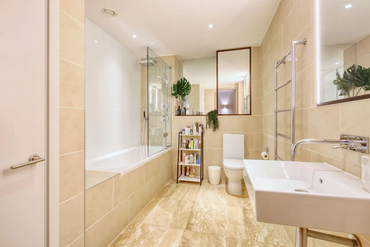 Drapers Yard, Ram Quarter, SW18, photo 11