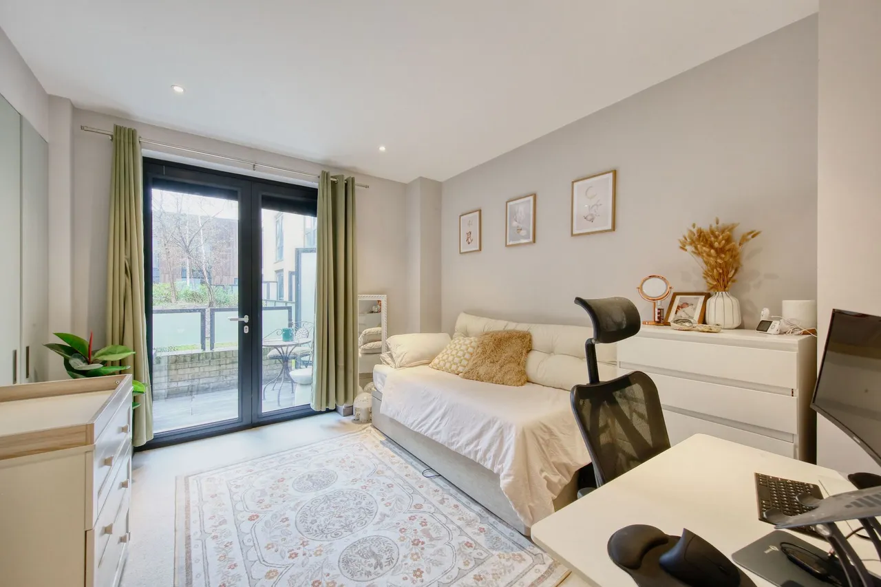 Drapers Yard, Ram Quarter, SW18, photo 5