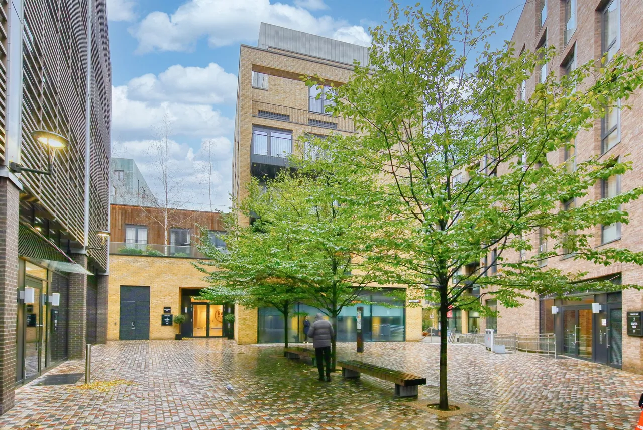 Drapers Yard, Ram Quarter, SW18, photo 12