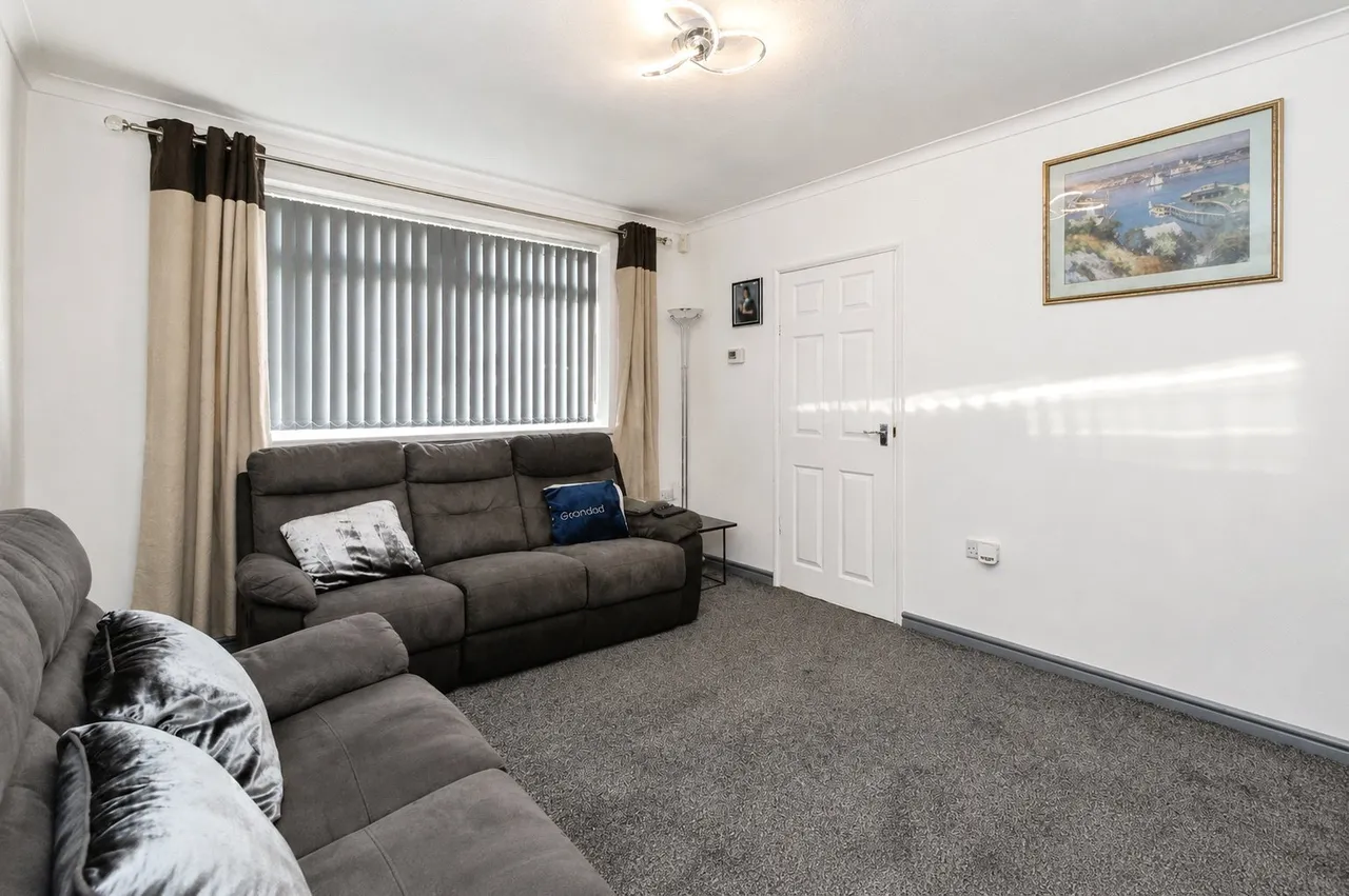 Blue Bell Close, Hyde, Greater Manchester, SK14, photo 4