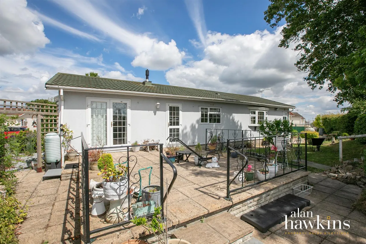 Lillybrook Estate, Lyneham, SN15, photo 17