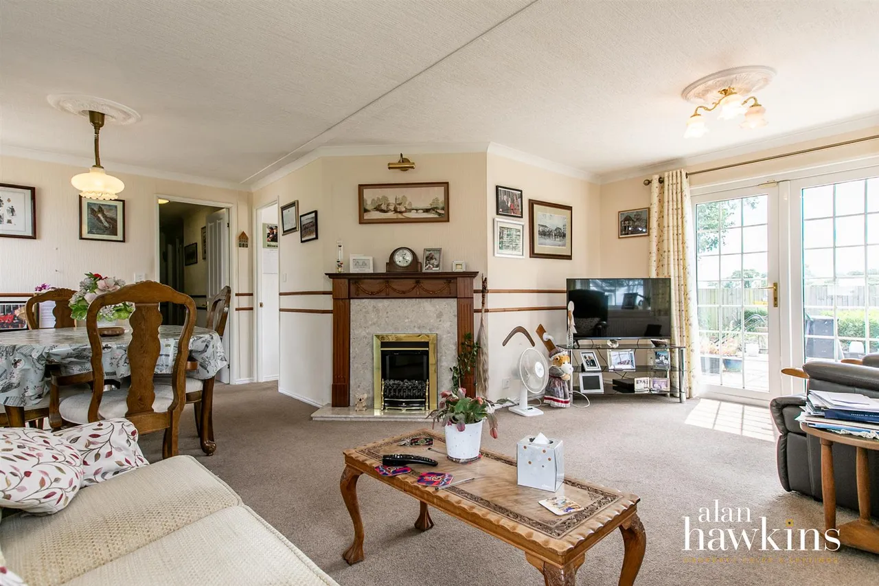 Lillybrook Estate, Lyneham, SN15, photo 6