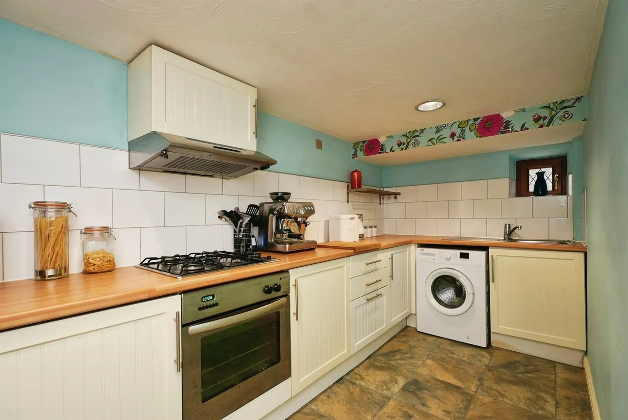Richardson Street, Oakenshaw, BD12, photo 5