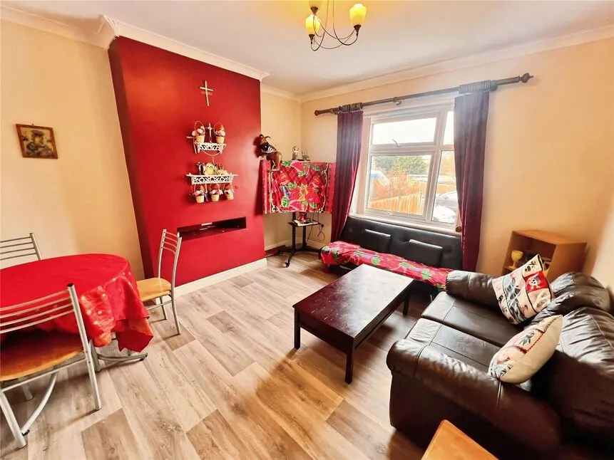 Bladon Street, Burton-on-Trent, DE15, photo 2