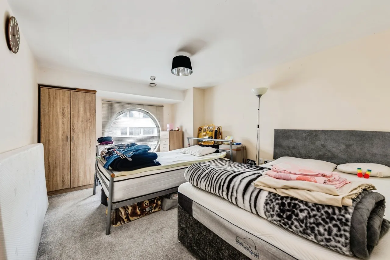Beckhampton Street, SWINDON, Wiltshire, SN1, photo 9