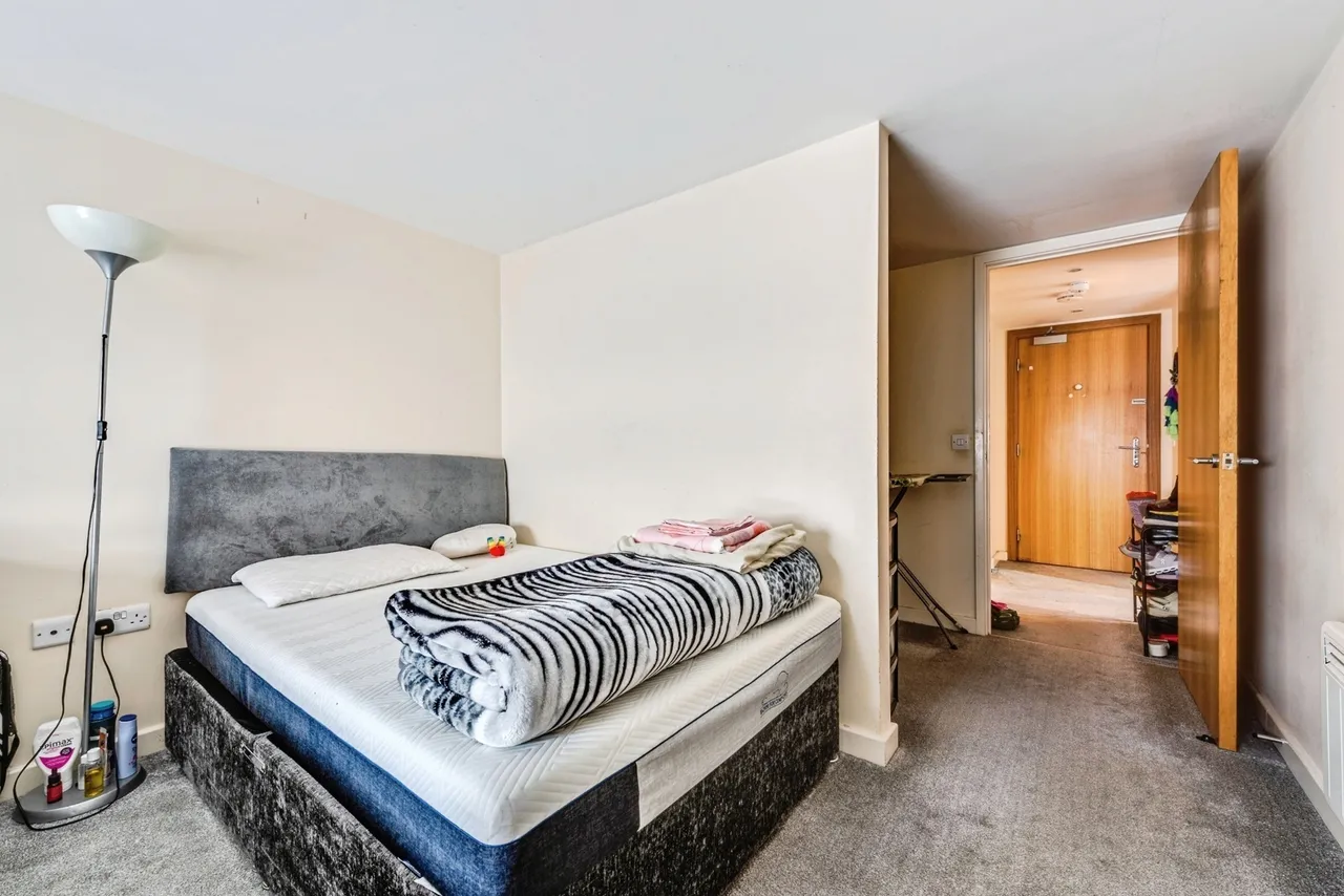 Beckhampton Street, SWINDON, Wiltshire, SN1, photo 8