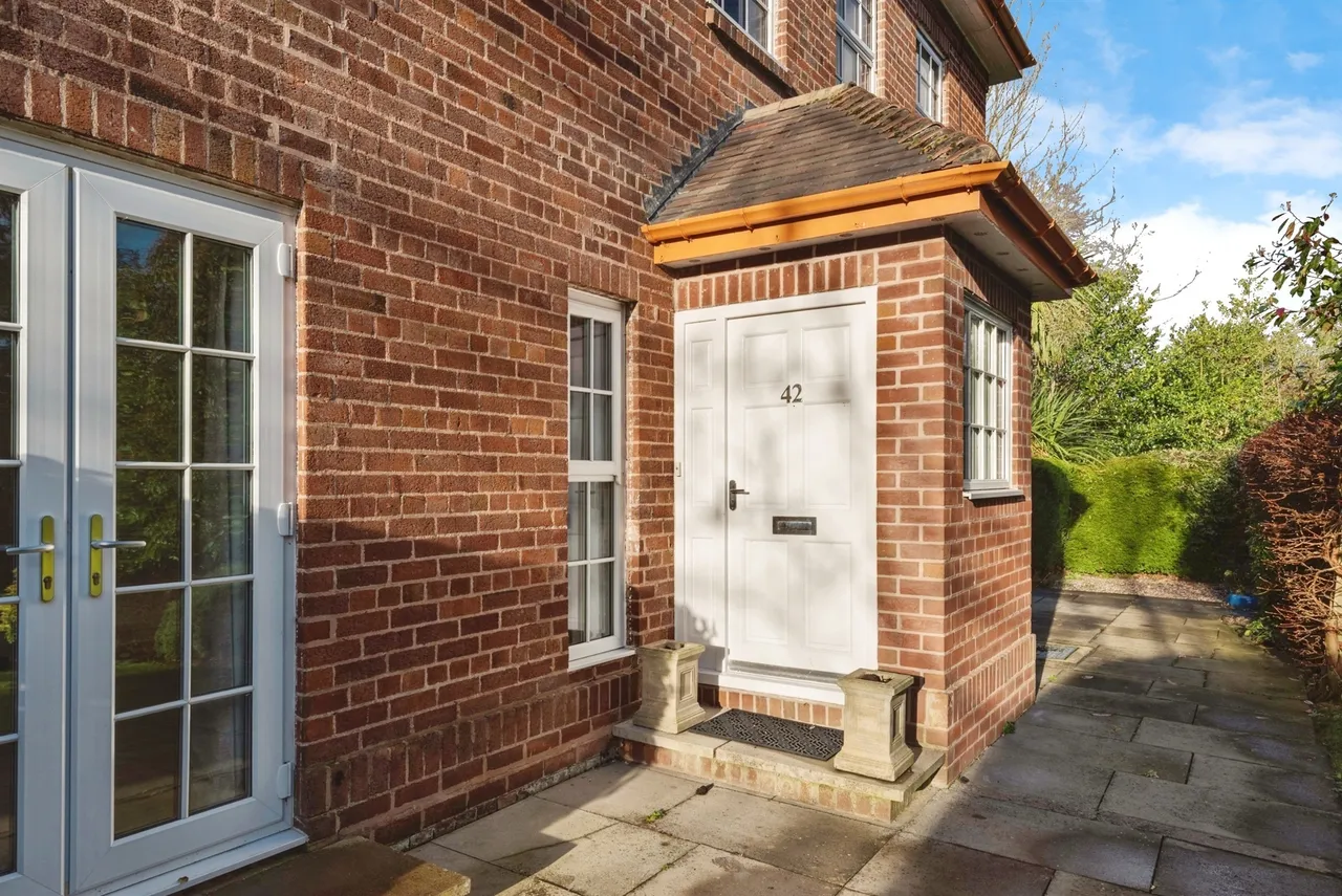 Kingsley Road, FRODSHAM, photo 2