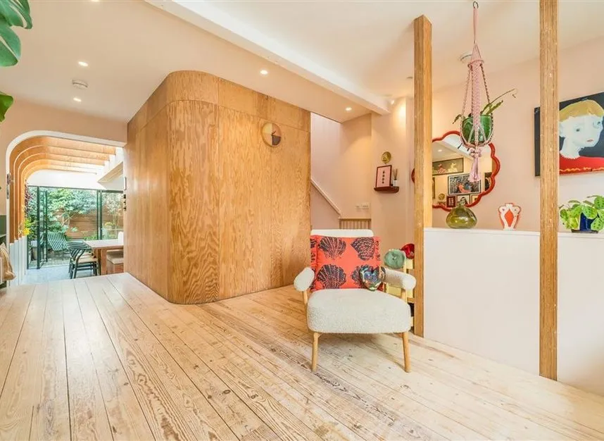3 bed house for sale, Elwin Street, Jesus Green, E2