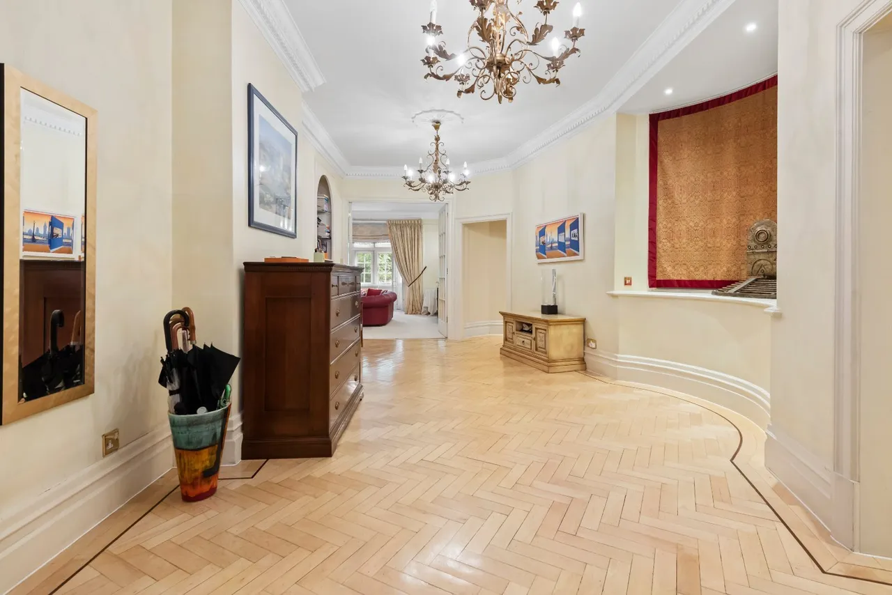 Knightsbridge, London, SW1X, photo 2