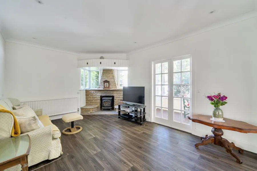 Parke Road, Sunbury-on-Thames, TW16, photo 4