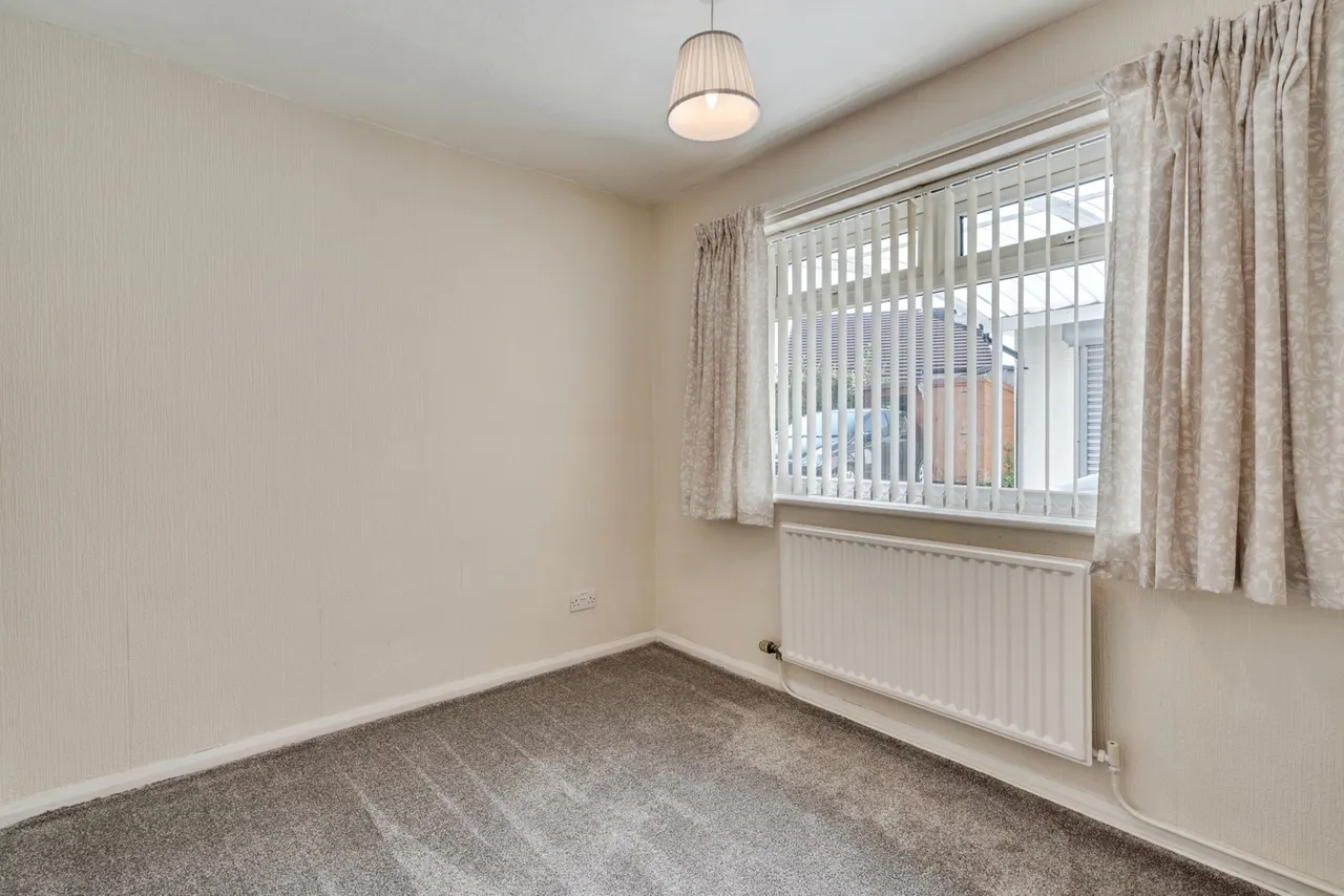 Louise Gardens, Westhoughton, BL5, photo 9