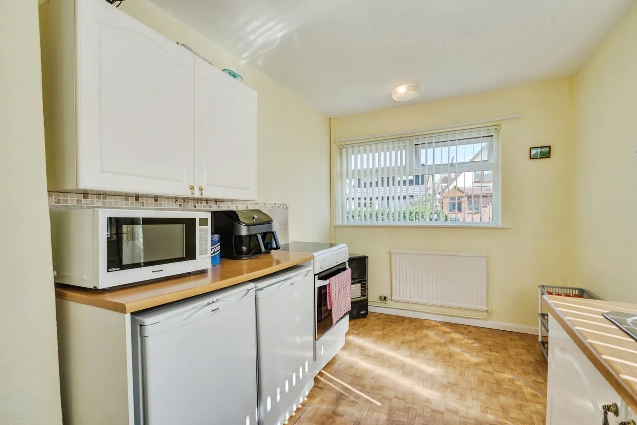 Louise Gardens, Westhoughton, BL5, photo 5