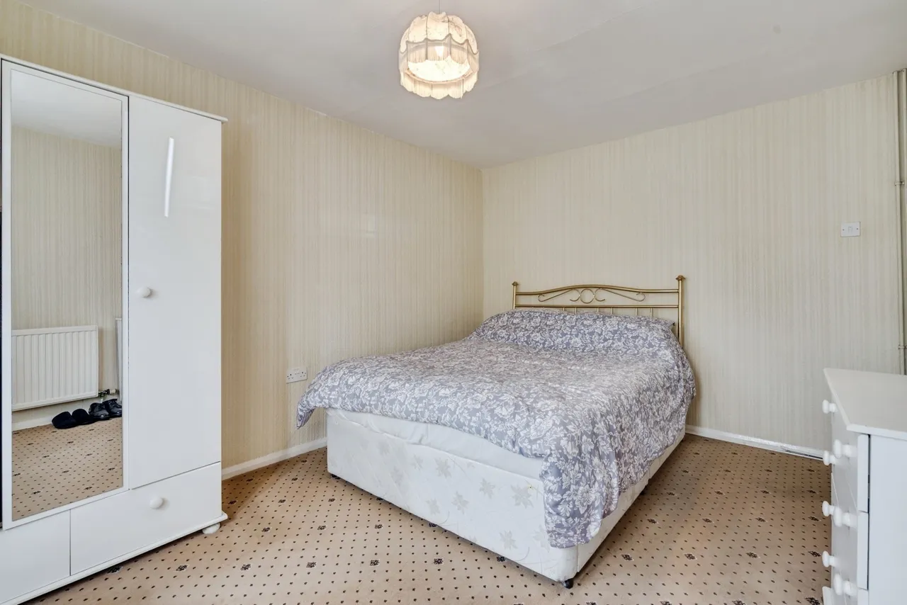 Louise Gardens, Westhoughton, BL5, photo 13