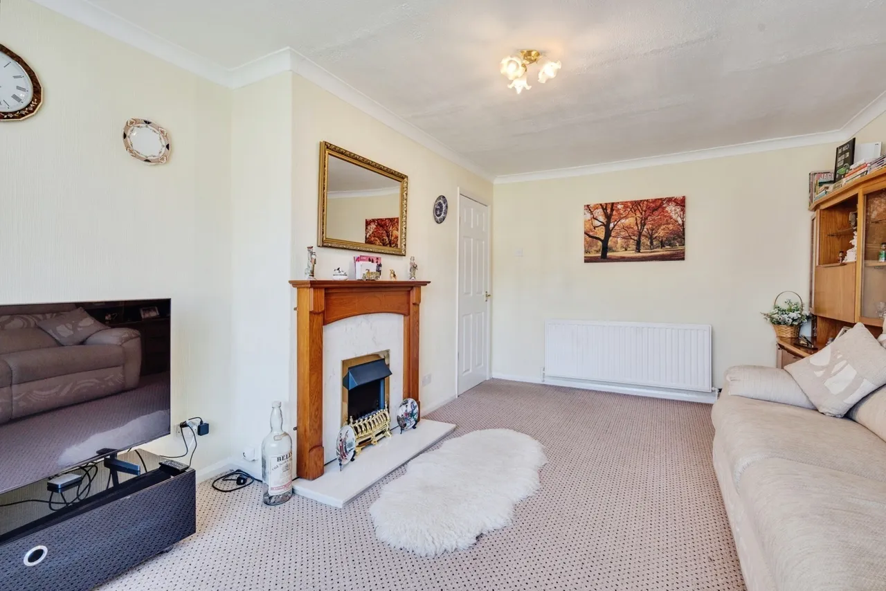 Louise Gardens, Westhoughton, BL5, photo 4