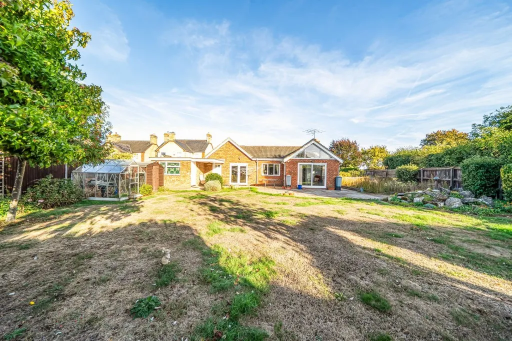 Victoria Road, Shefford, SG17, photo 19