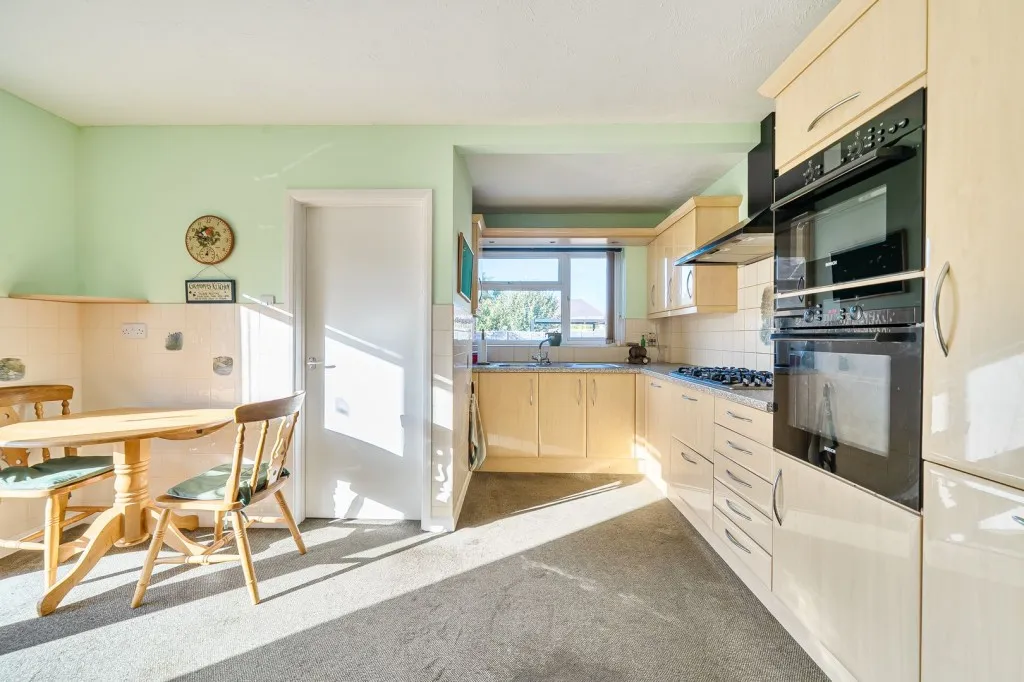 Victoria Road, Shefford, SG17, photo 3