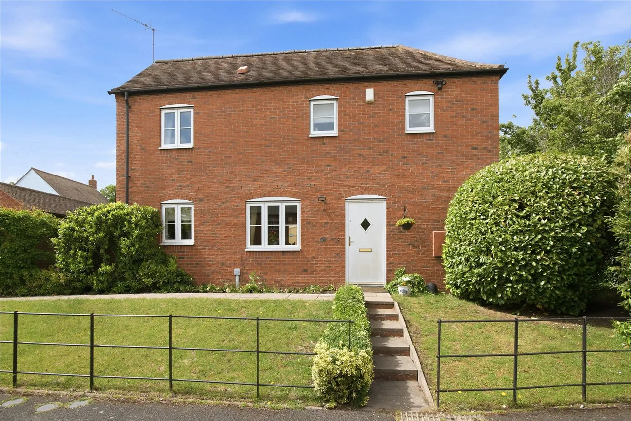 3 bed house for sale — St. Peters Way, Stratford-upon-Avon, Warwickshire, CV37