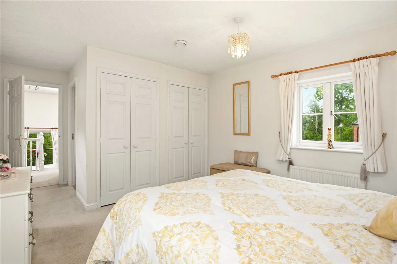 St. Peters Way, Stratford-upon-Avon, Warwickshire, CV37, photo 11