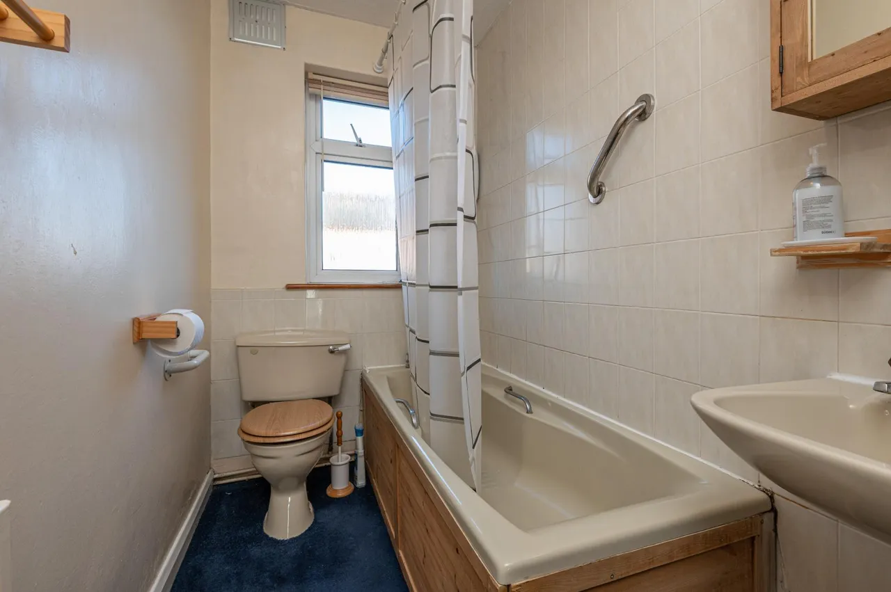 Chandos Place, Roundhay, LS8, photo 6