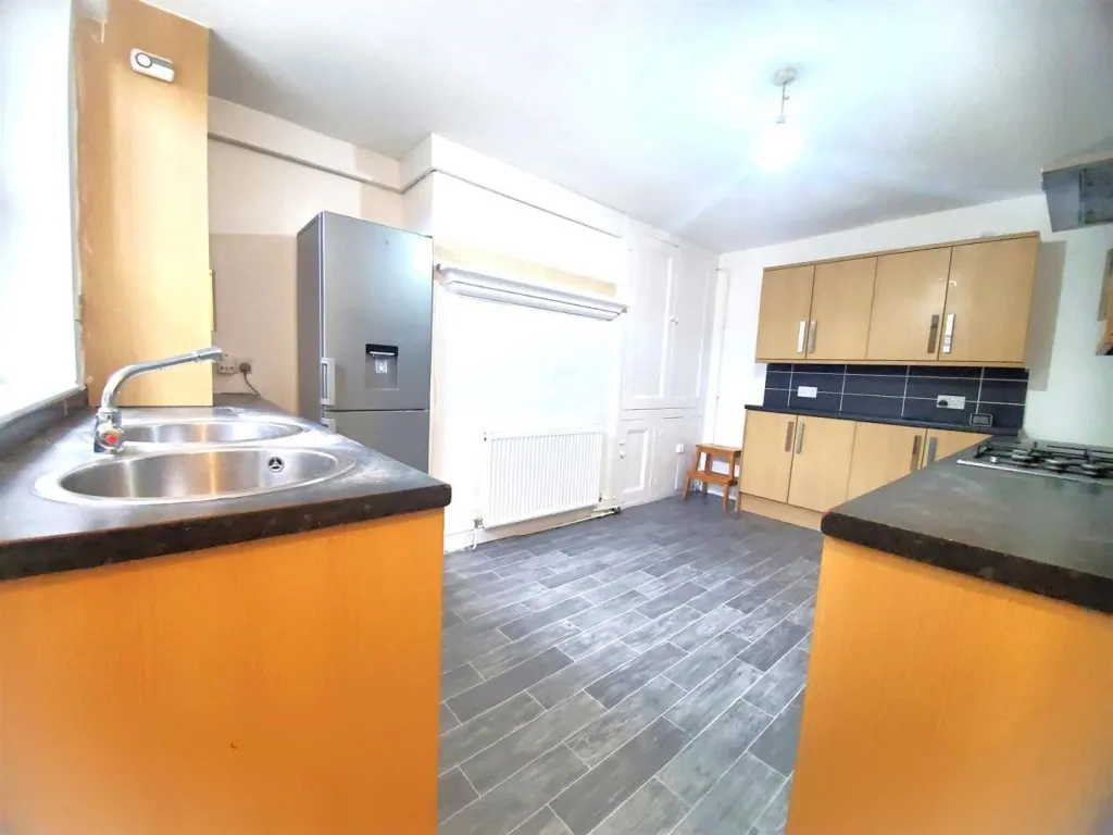 North Street, Lockwood, HD1, photo 4