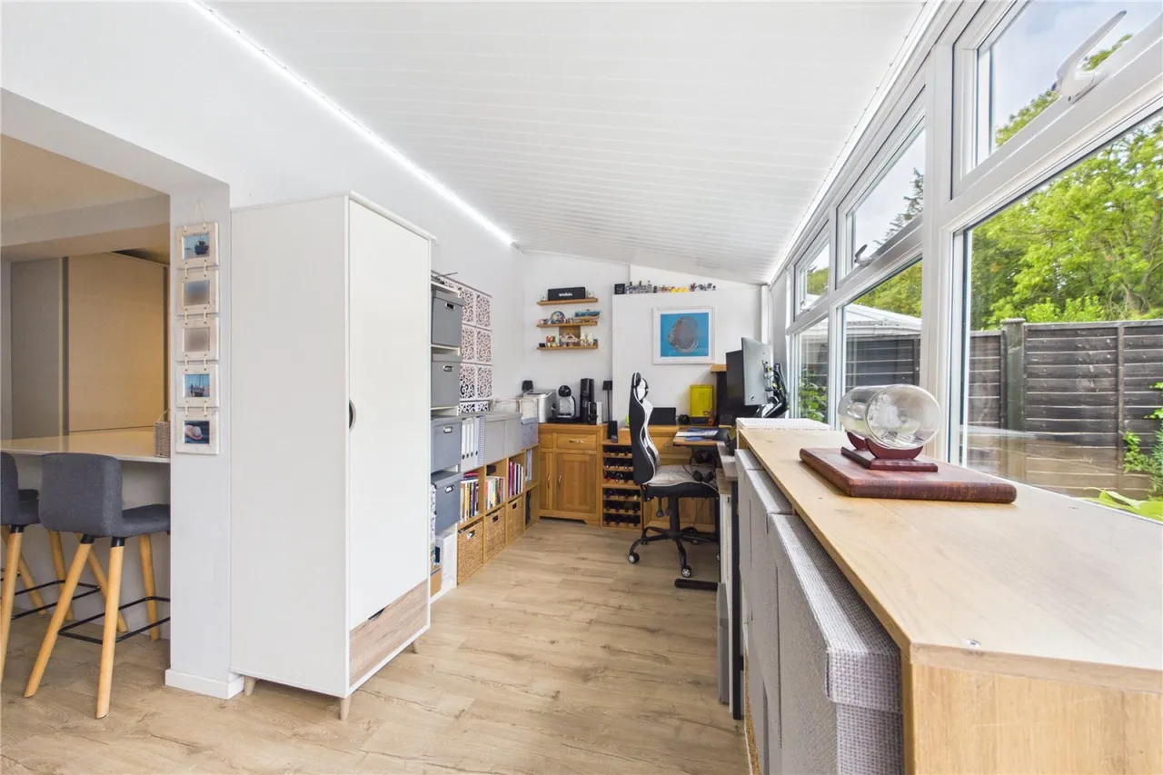 Wellington Court, Spencers Wood, RG7, photo 9
