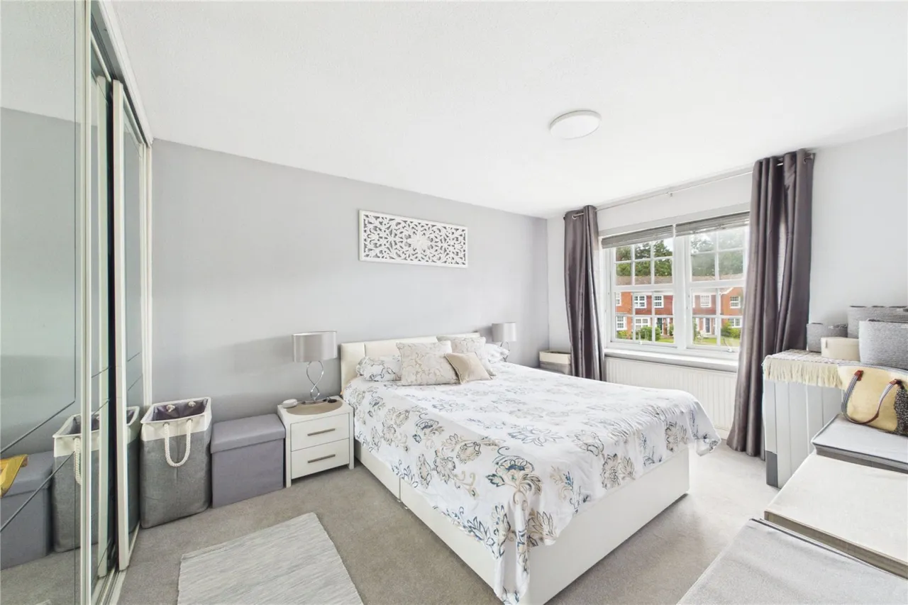 Wellington Court, Spencers Wood, RG7, photo 12