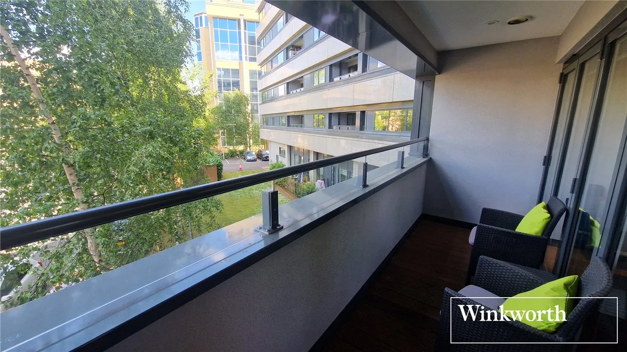Elstree Way, Borehamwood, Hertfordshire, WD6, photo 12