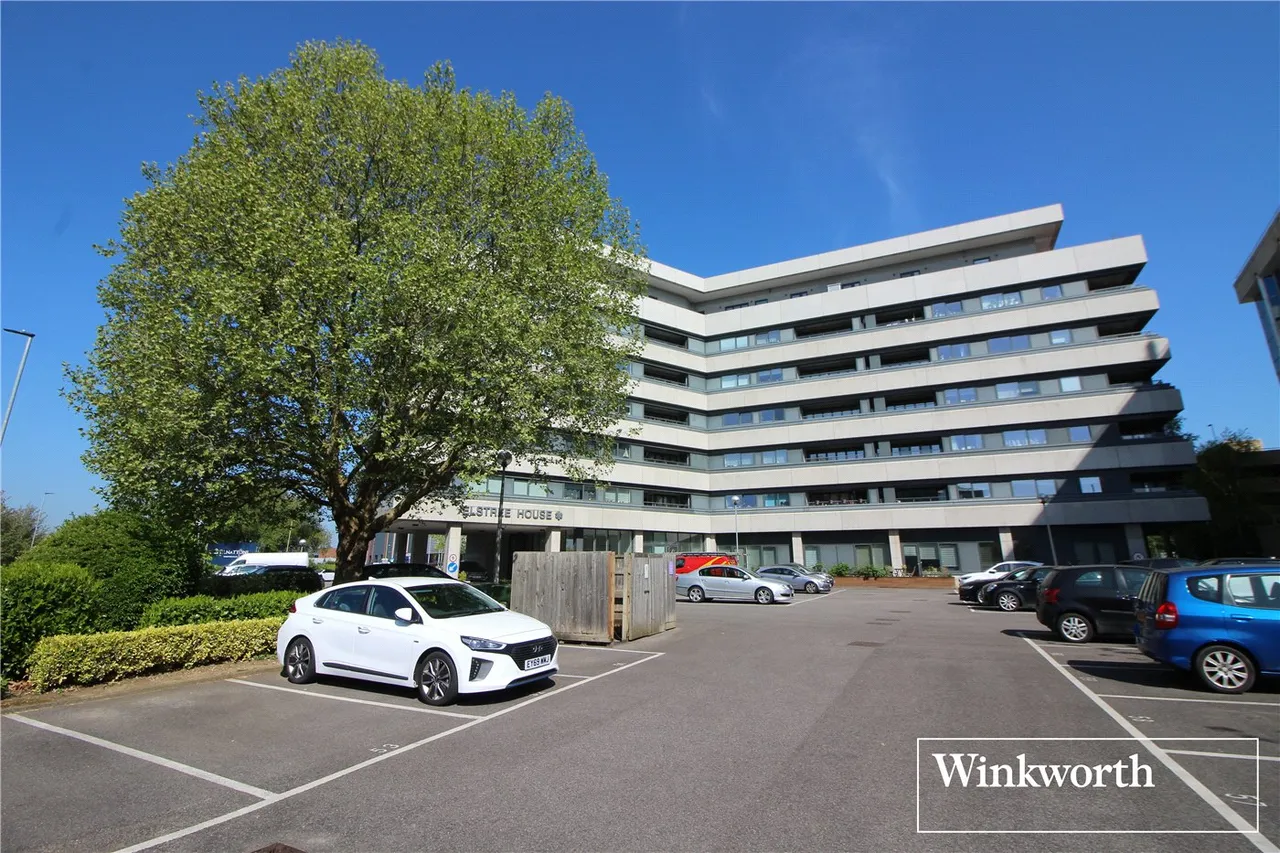Elstree Way, Borehamwood, Hertfordshire, WD6, photo 3