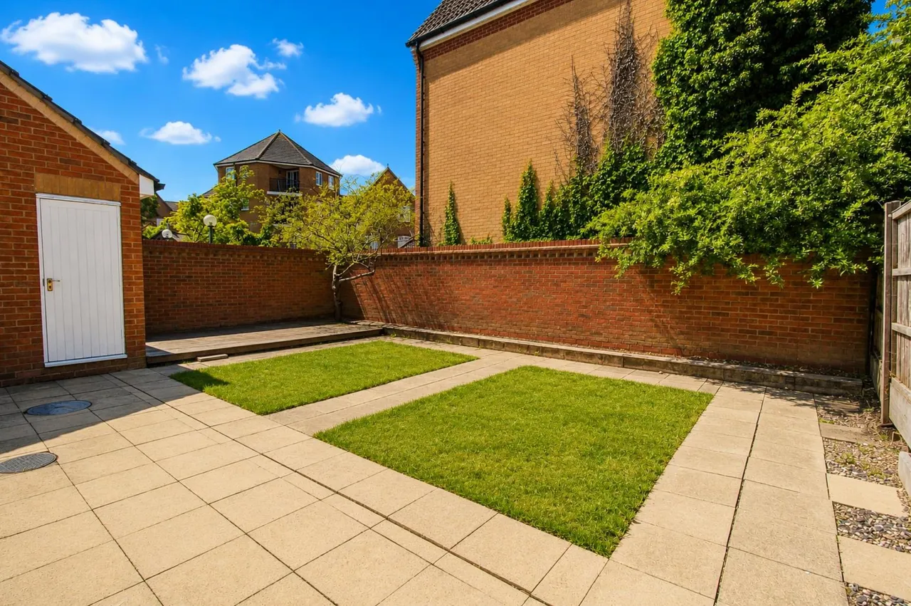 Chelsea Gardens, Church Langley, CM17, photo 3