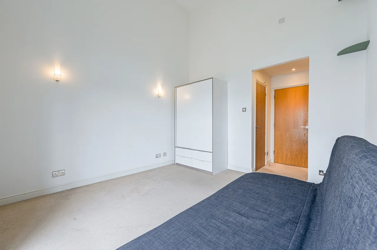 27 Greenfell Mansions, Glaisher Street, London, photo 4