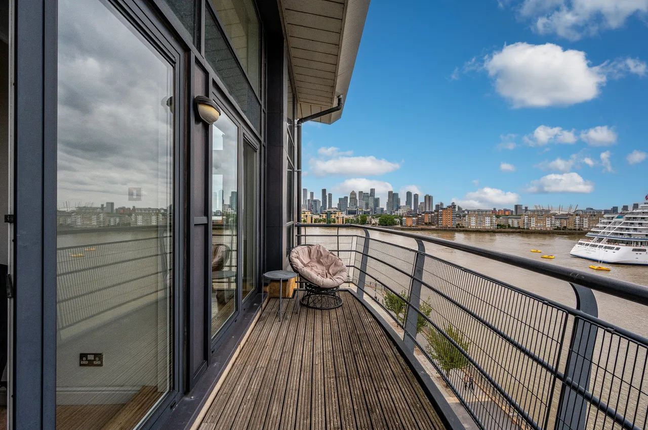 27 Greenfell Mansions, Glaisher Street, London, photo 7