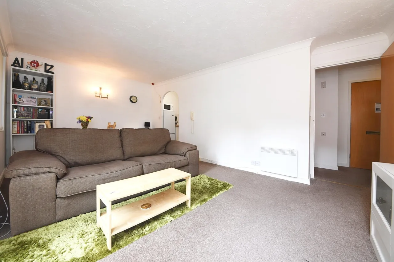 Lychgate Court, 34 Friern Park, London, Uk, N12, photo 10