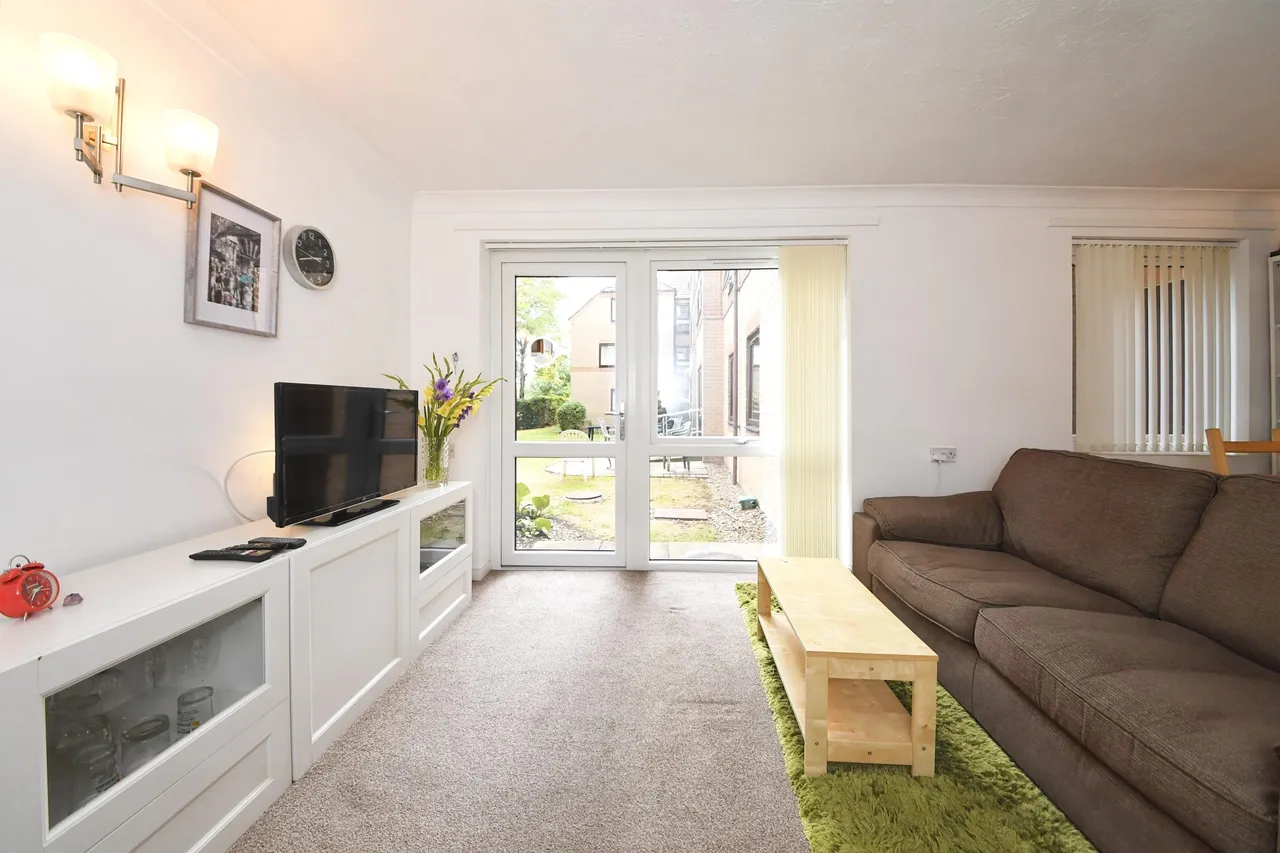 Lychgate Court, 34 Friern Park, London, Uk, N12, photo 9