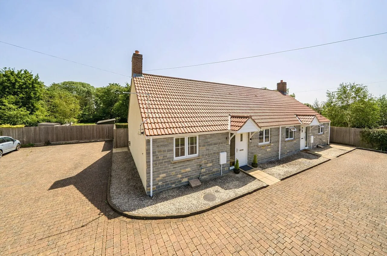 2 bed house for sale, Coombe Hill, Keinton Mandeville, TA11