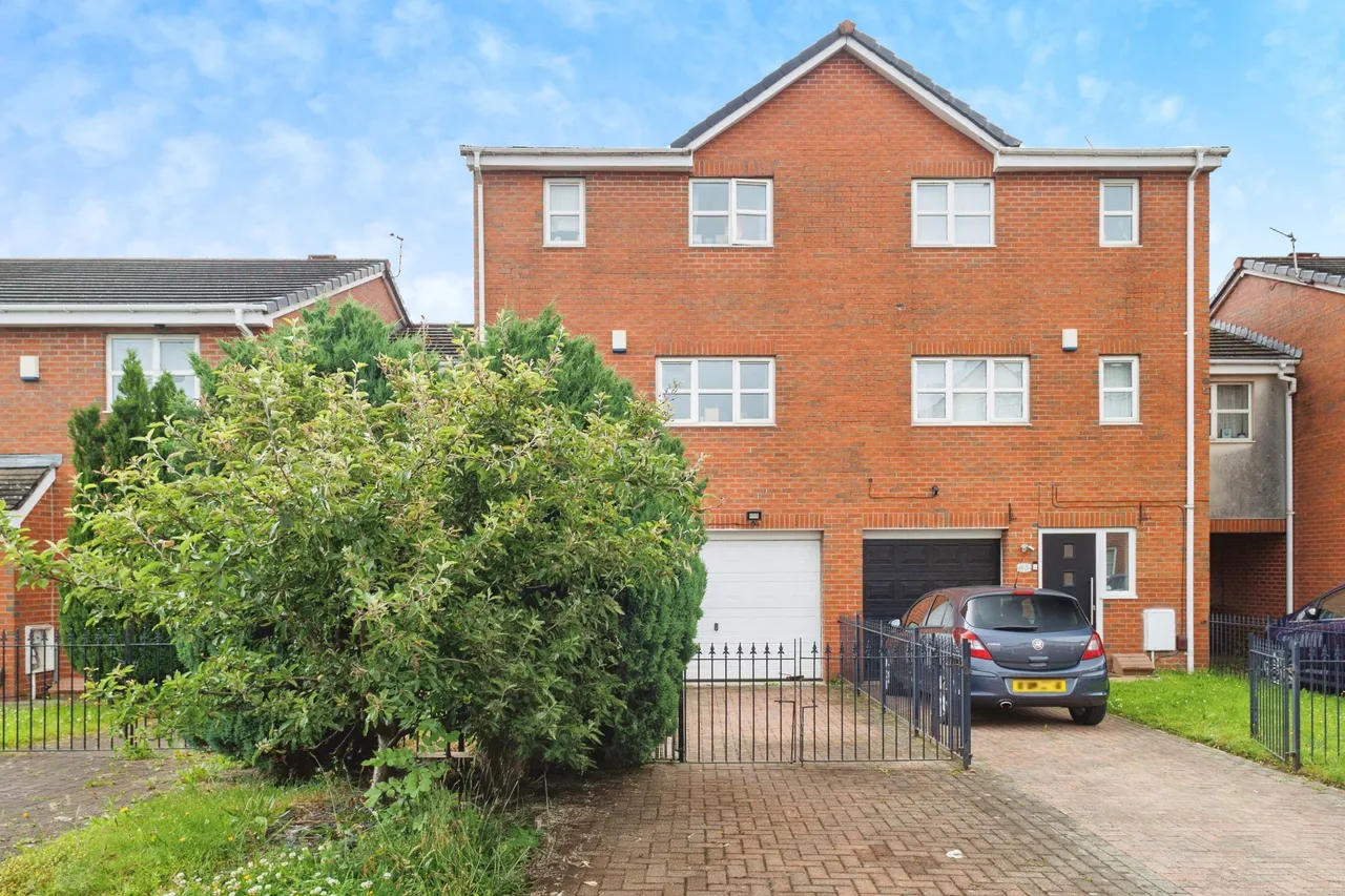 4 bed house for sale — Blueberry Avenue, Manchester, Greater Manchester, M40