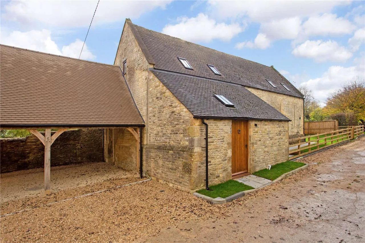 3 bed house to rent — Hawling, Cheltenham, Gloucestershire, GL54 5SZ