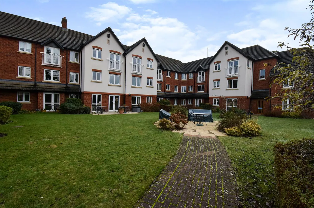 Sandhurst Street, Oadby, LE2, photo 11