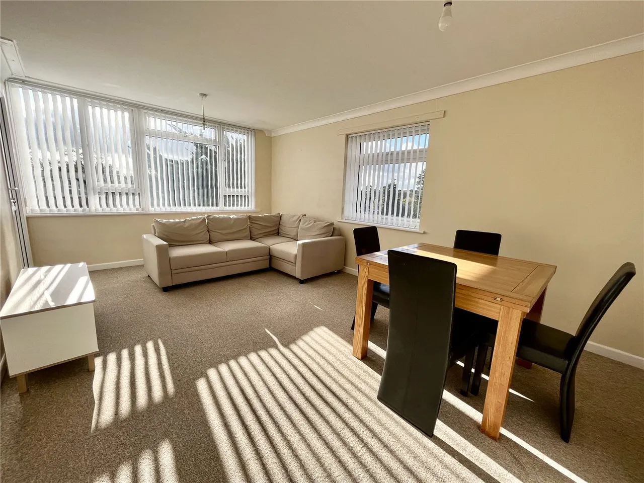 1 bed flat to rent — Princess Road, Poole, BH12
