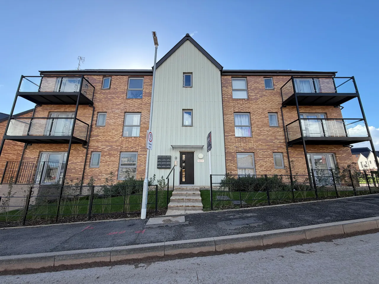 2 bed flat to rent, Alexander Drive, Bristol, BS10